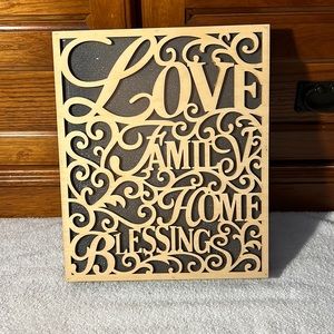 NWT Light up Wooden Laser Cut Decor Love Family Home Blessings